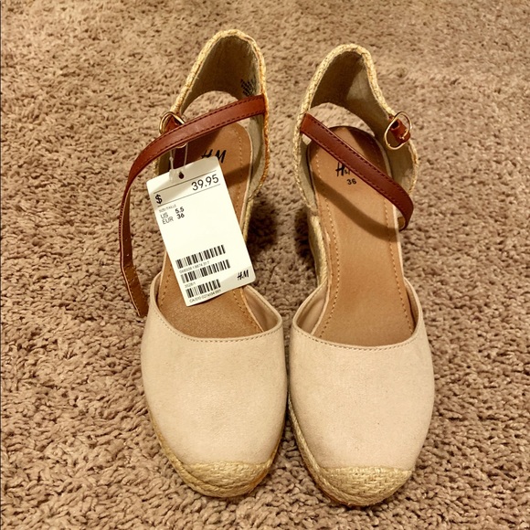 Brand New Nude Suede Wedges Size US 5.5 EUR 36 - Picture 2 of 2